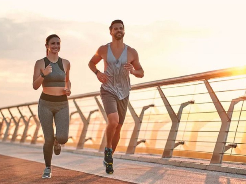 Nấm linh chi kết hợp với chế độ rèn luyện thể chất đều đặn giúp phái mạnh nâng cao thể lực